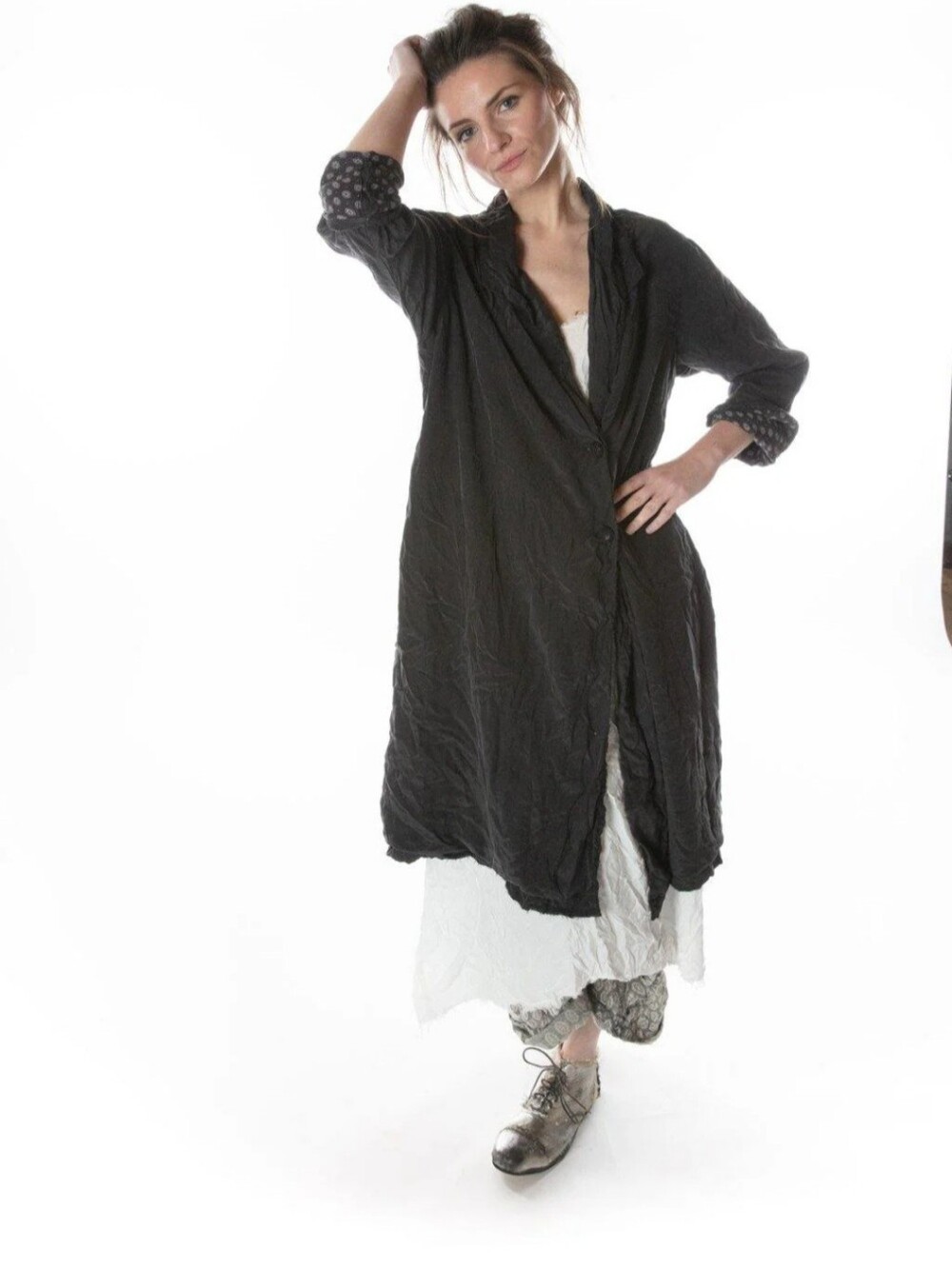 Magnolia Pearl Silk Ondra Coat in Faded Black